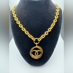 CHANEL Vintage CC Oval Logo Gold Chain
Pendant Statement Necklace with Box & COA